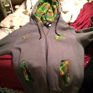 LRG, xl, grey and plaid